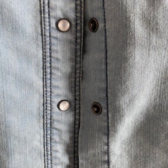 Guess Demin Shirt NEW with tag - Picture 7 of 8